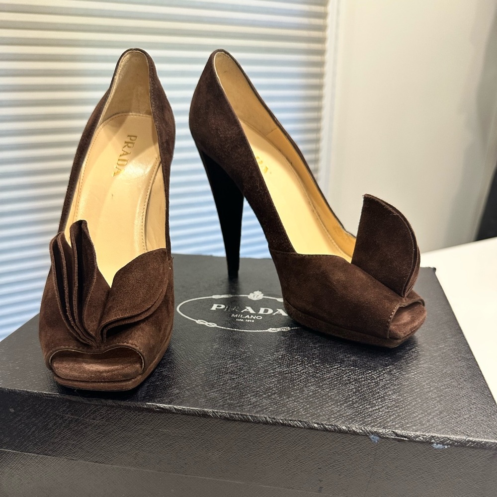 Prada Suede Peep-Toe Petal Pumps Shoes in Brown, Women's (Size 8)
